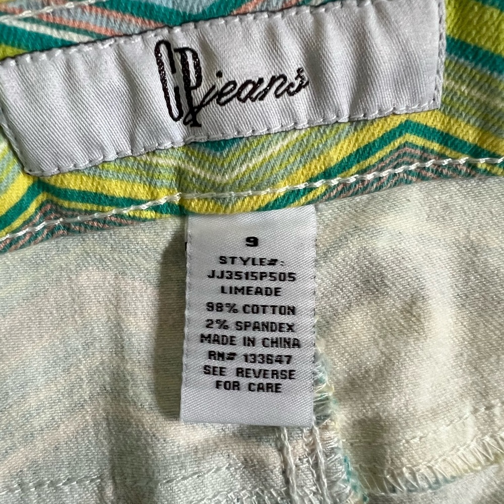 Green Retro Chevron Jean Shorts EUC - Picture 7 of 7